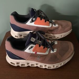 On Running Helion Cloudtec - 10.5 Women On Cloud